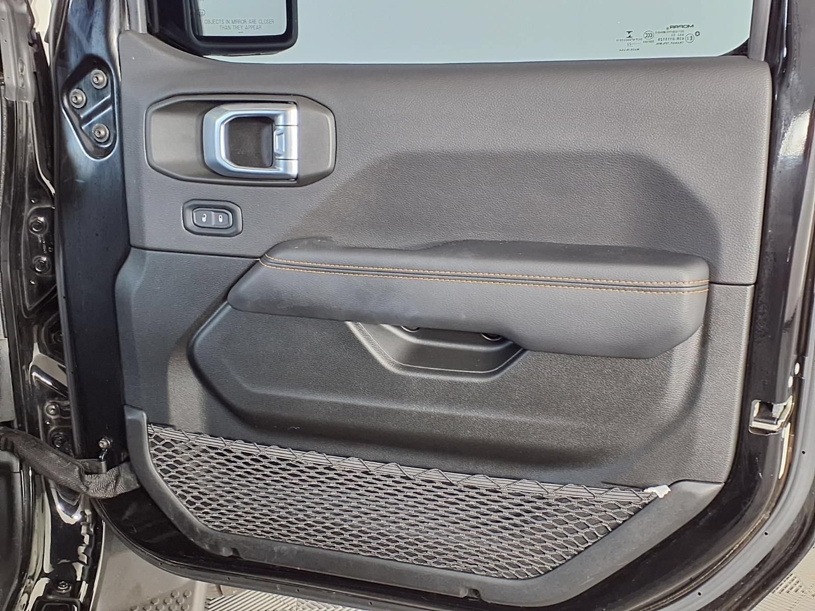 Used 2022 Jeep Wrangler Unlimited Sahara AWD/4WD image 8