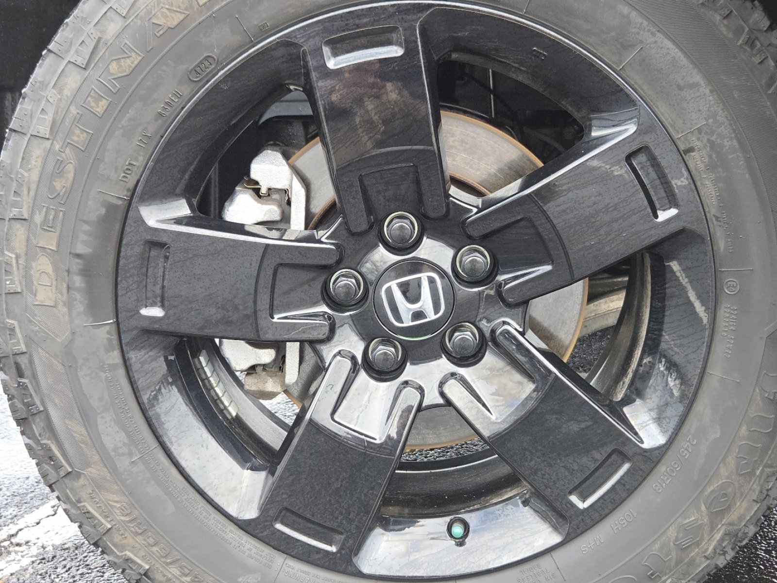 Certified 2024 Honda Ridgeline Black Edition image 14