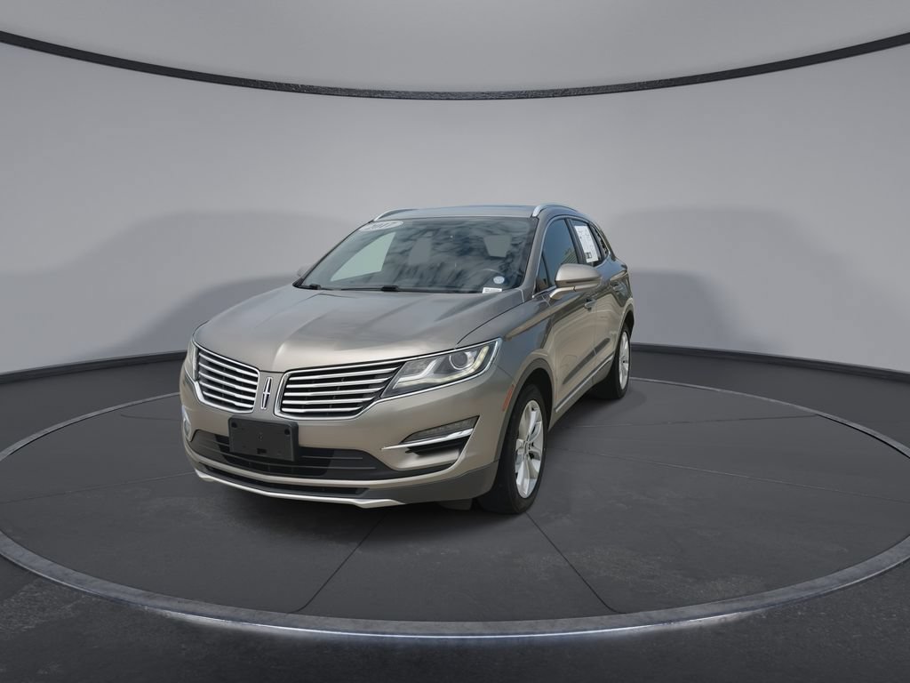 Used 2017 Lincoln MKC Select w/ Select Plus Package AWD/4WD image 4