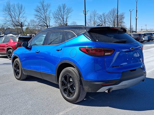 New 2025 Chevrolet Blazer LT w/ Convenience Package AWD/4WD image 4