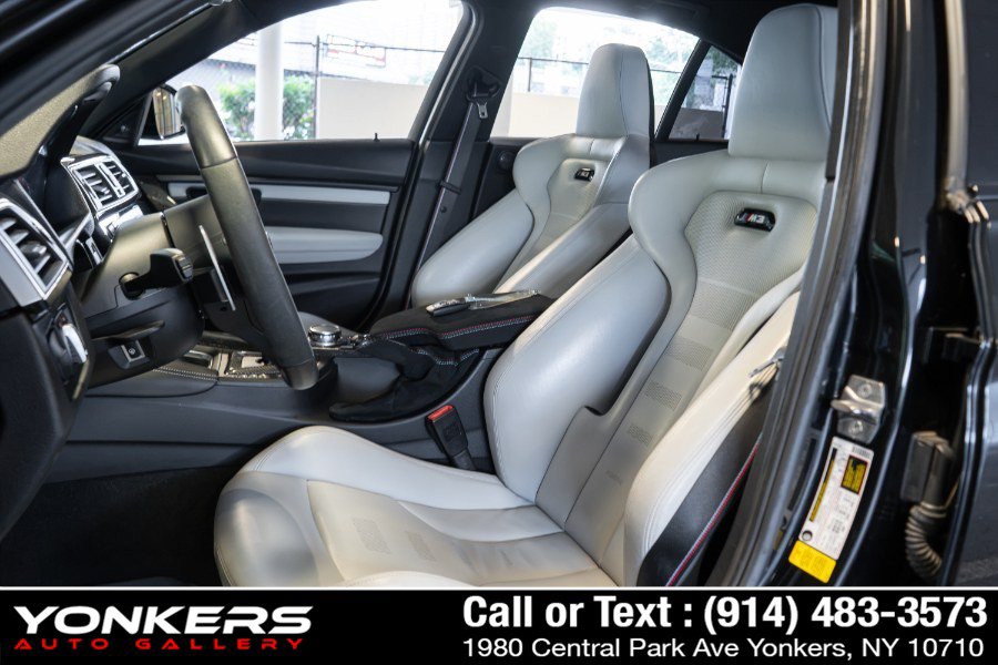 Used 2017 BMW M3 RWD image 36