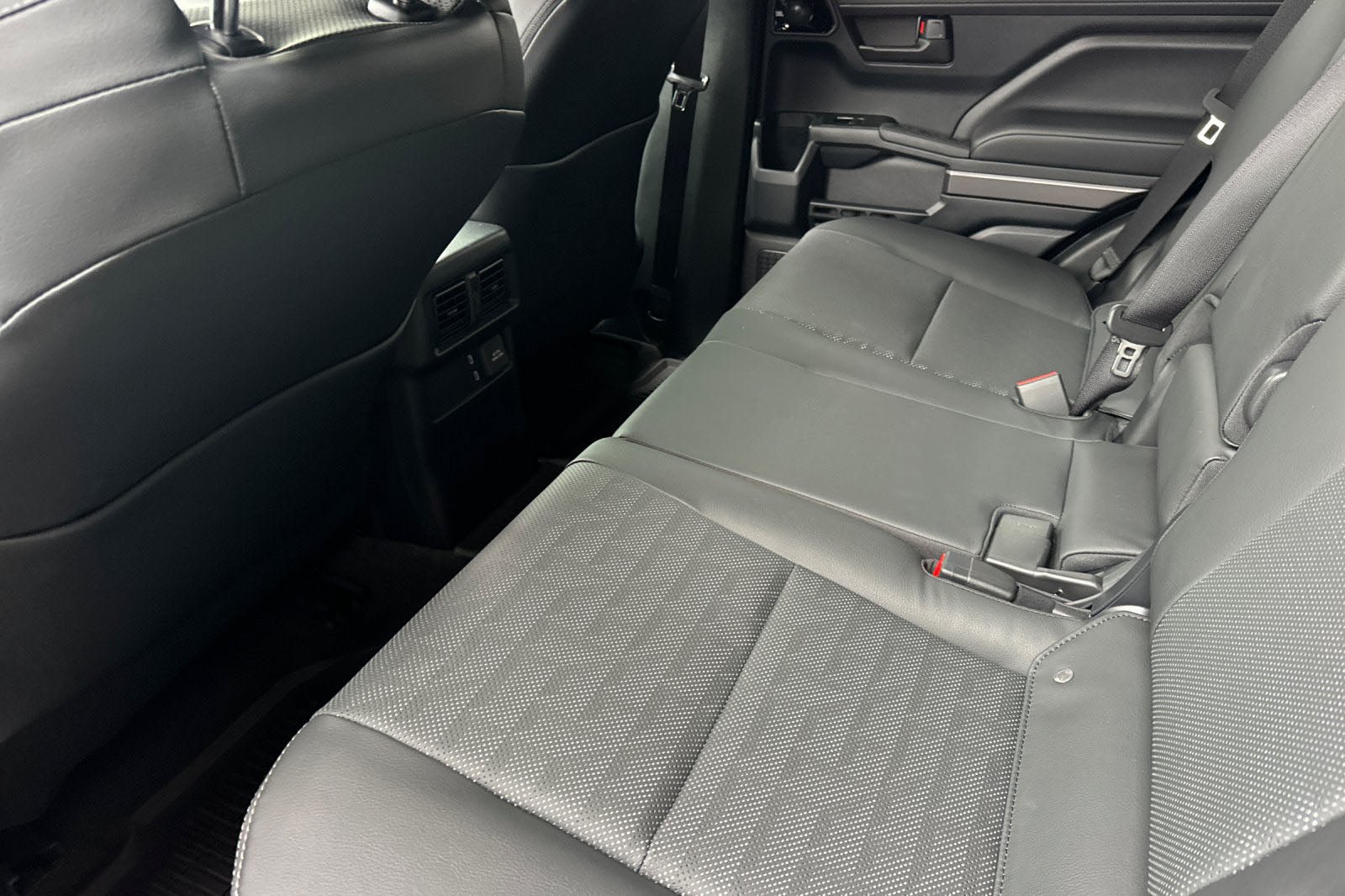 New 2026 Toyota 4Runner TRD Off-Road Premium AWD/4WD image 8
