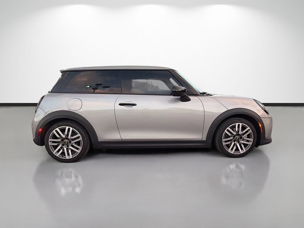 Used 2025 MINI Cooper S FWD image 2