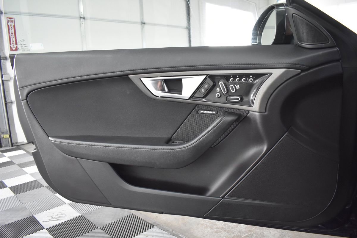 Used 2014 Jaguar F-TYPE image 30