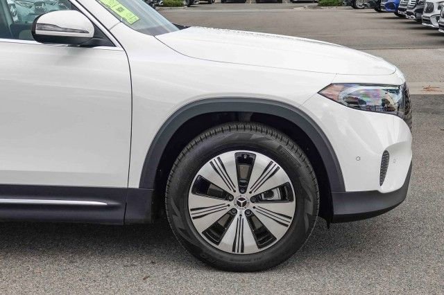 Used 2024 Mercedes-Benz EQB 300 4MATIC image 10