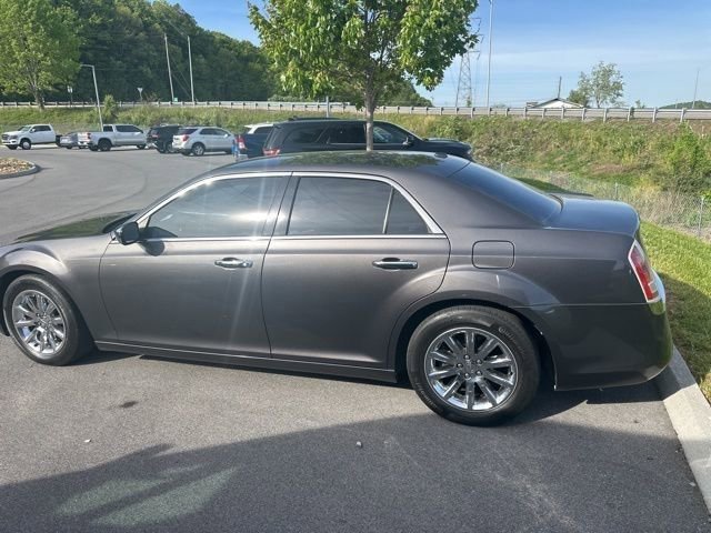 Used 2013 Chrysler 300 C RWD image 28