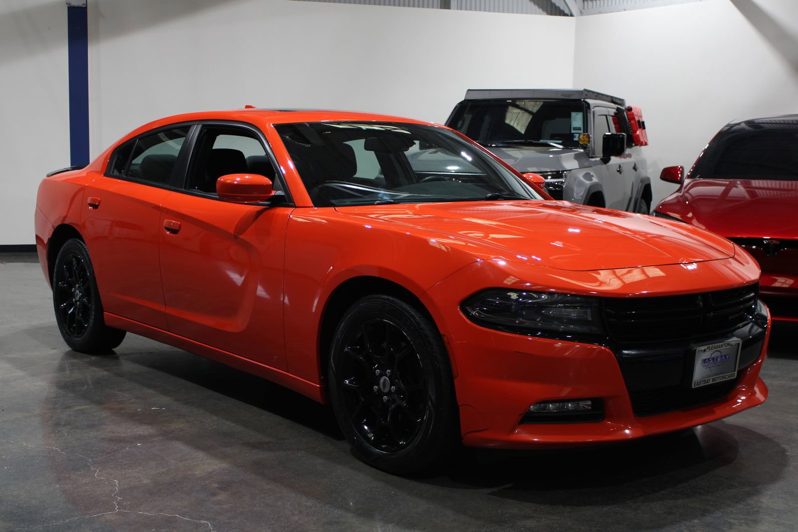 Used 2017 Dodge Charger SXT w/ Rallye Group image 4