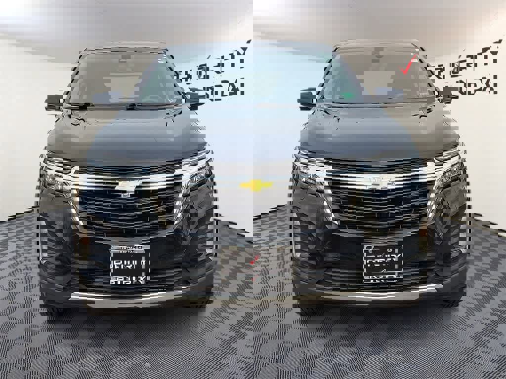 Used 2022 Chevrolet Equinox LT image 2