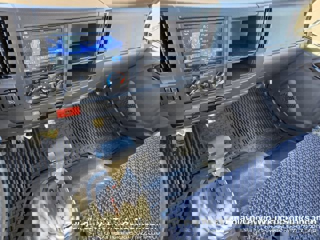 New 2024 Chevrolet Low Cab Forward image 9