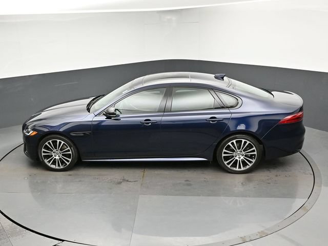 Used 2024 Jaguar XF R-Dynamic SE AWD/4WD image 42