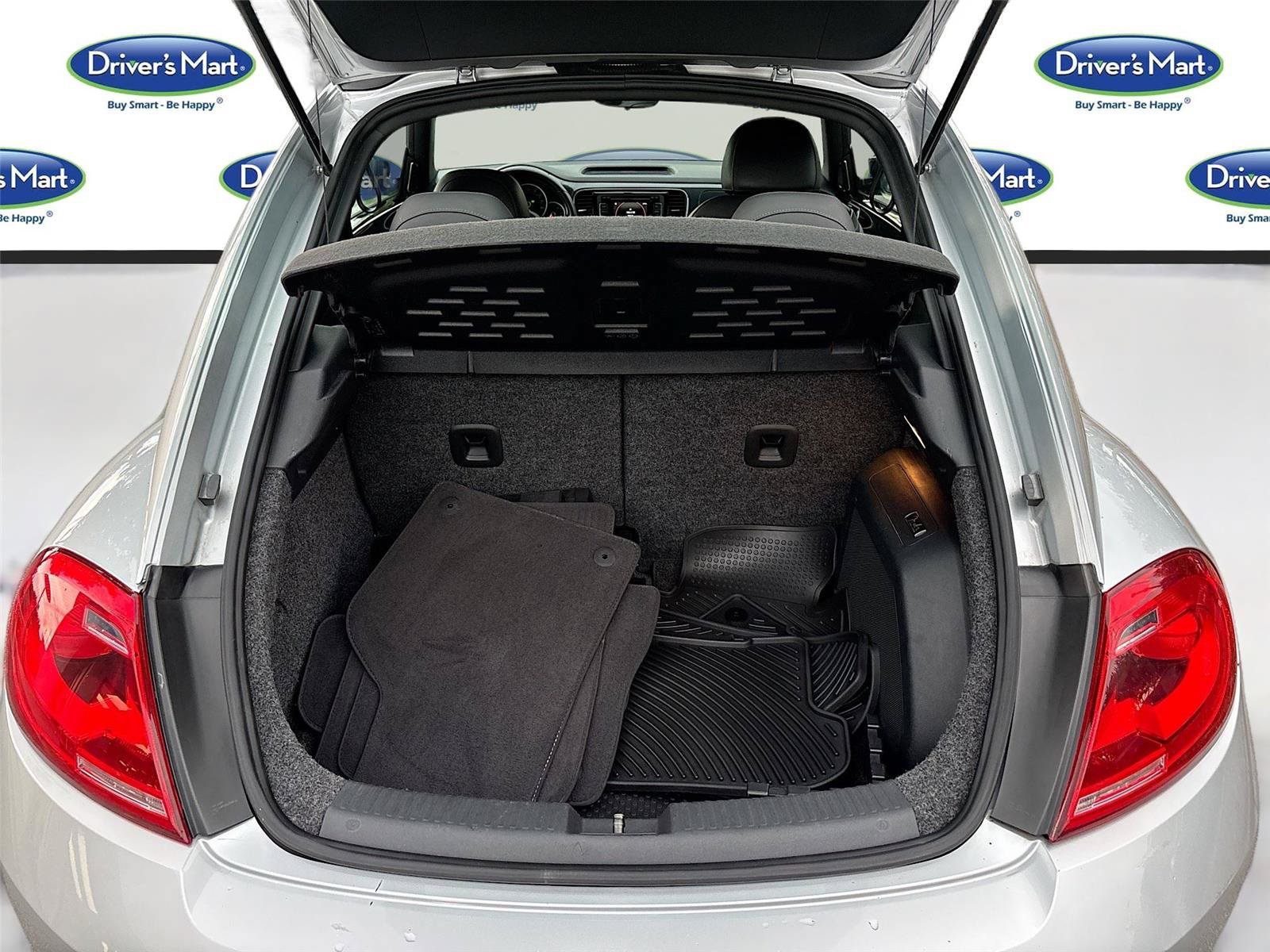Used 2012 Volkswagen Beetle Turbo FWD image 25
