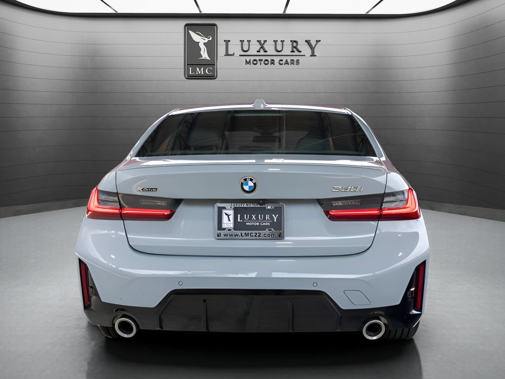 Used 2026 BMW 330i xDrive Sedan AWD/4WD image 7