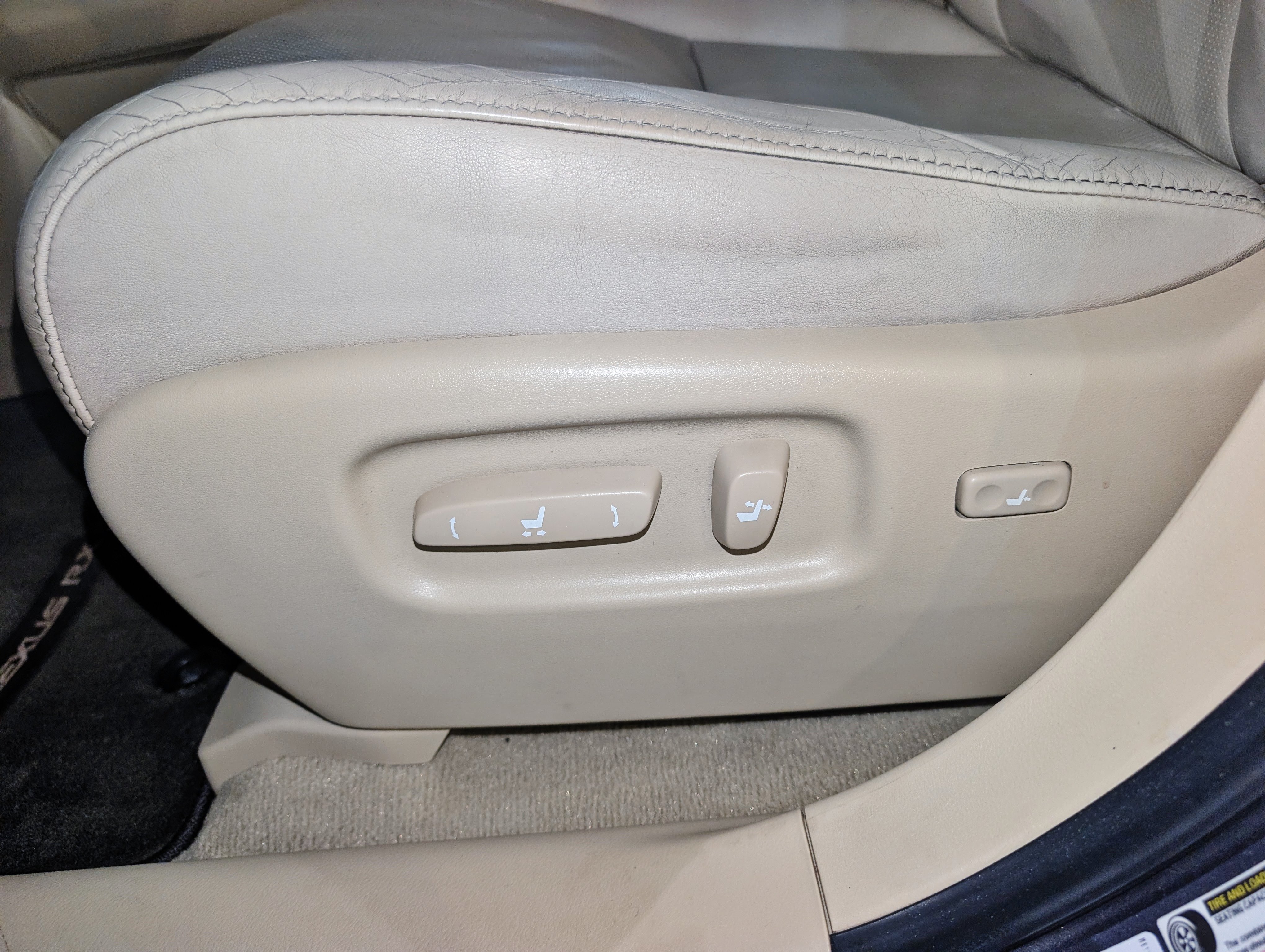 Used 2015 Lexus RX 450h AWD image 16