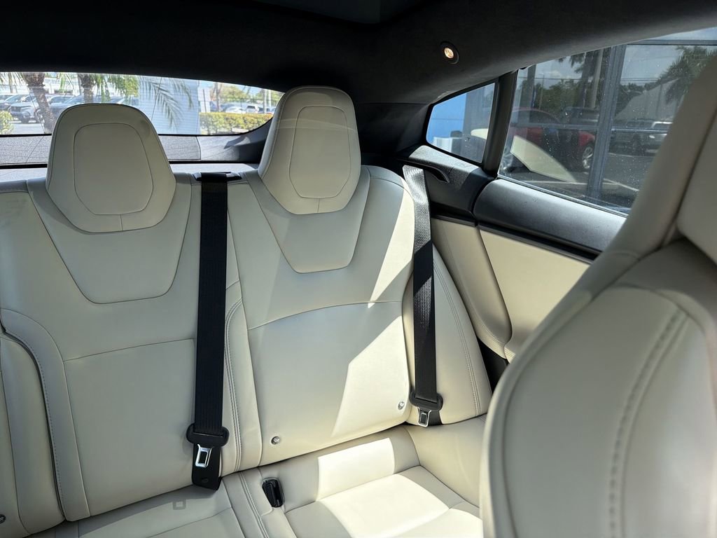 Used 2019 Tesla Model S Long Range image 15