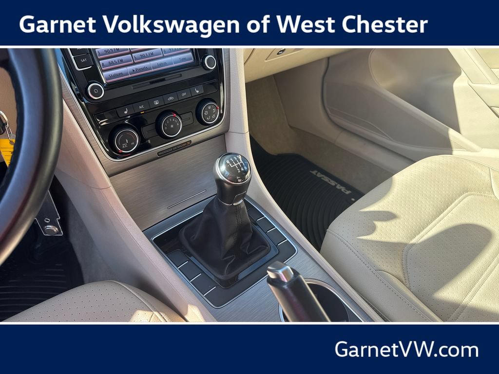 Used 2015 Volkswagen Passat TDI SE FWD image 19