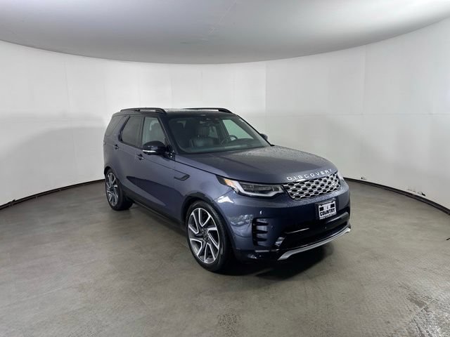 Used 2024 Land Rover Discovery Metropolitan Edition AWD/4WD image 1