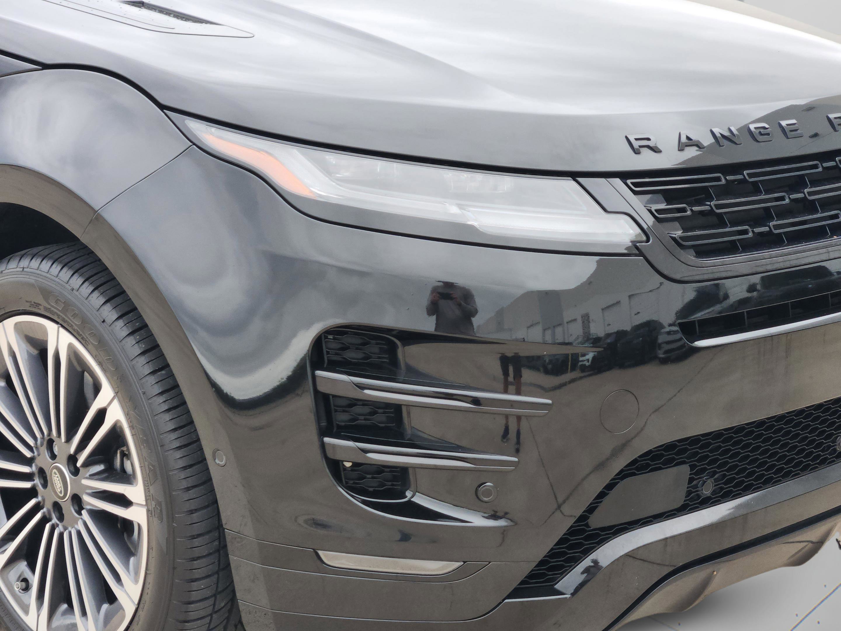 Certified 2024 Land Rover Range Rover Evoque Dynamic SE image 29