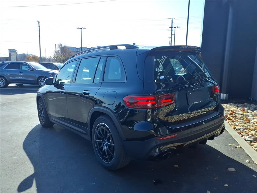 New 2026 Mercedes-Benz GLB 35 AMG 4MATIC image 4