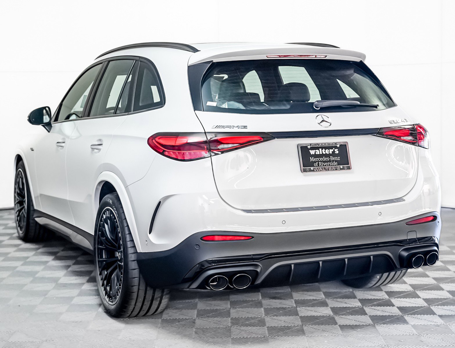 New 2026 Mercedes-Benz GLC 43 AMG 4MATIC image 2
