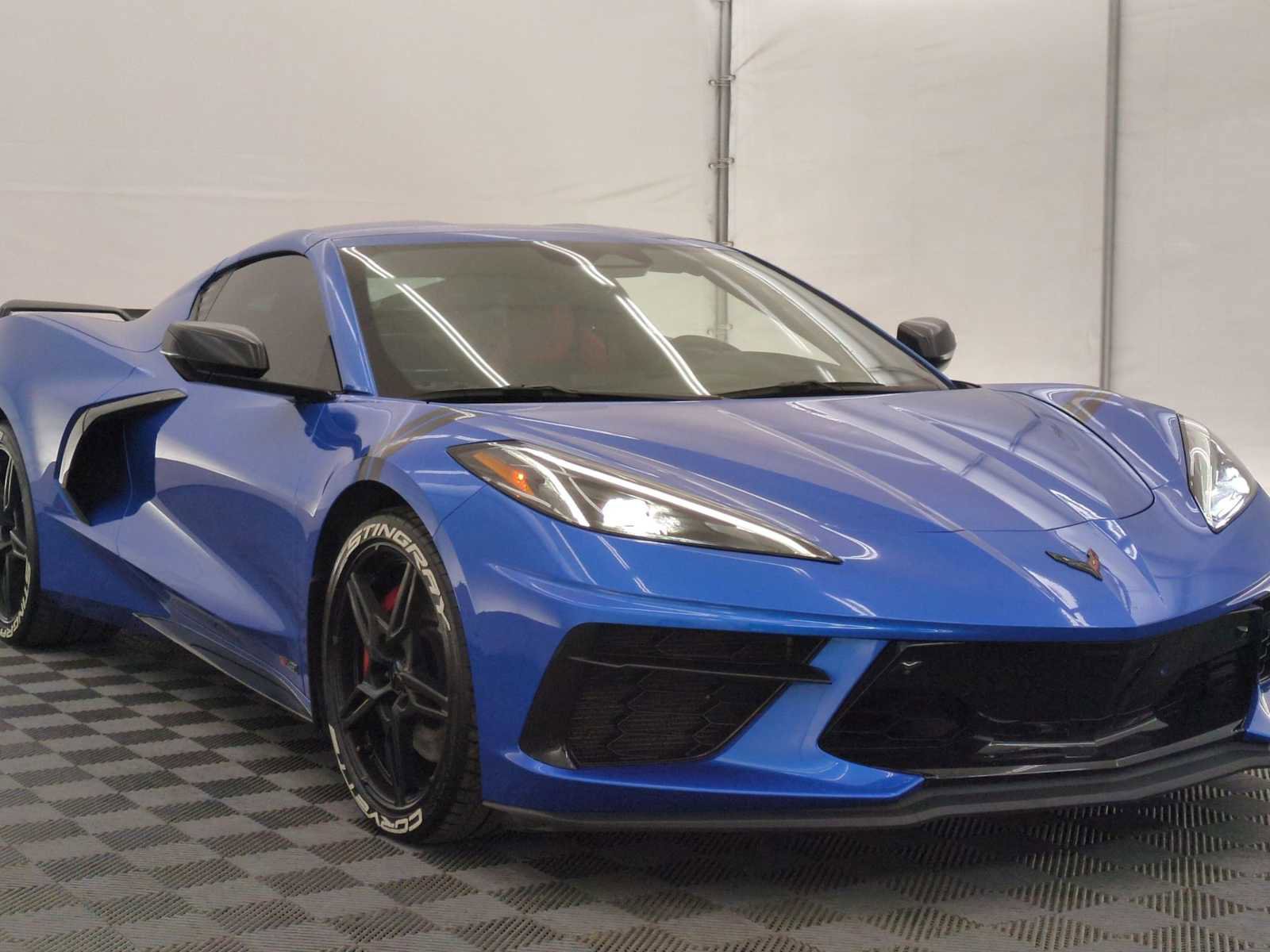 Used 2024 Chevrolet Corvette Stingray Premium Cpe w/ Z51 Performance Package image 8