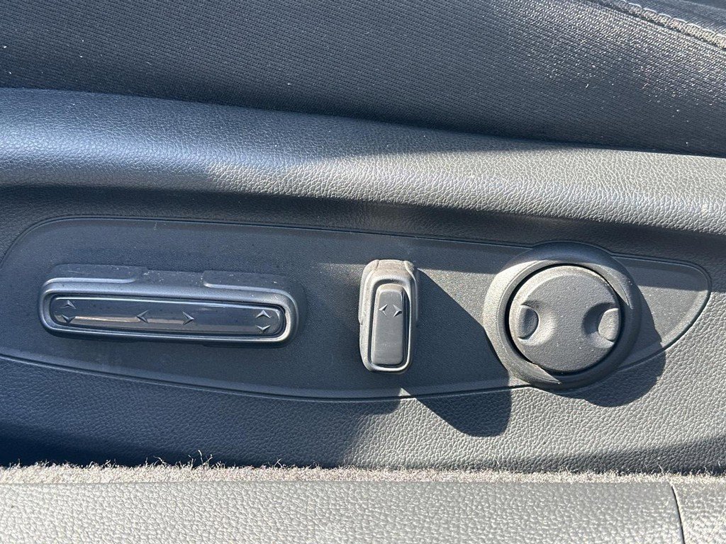 Used 2023 Honda Accord EX image 17
