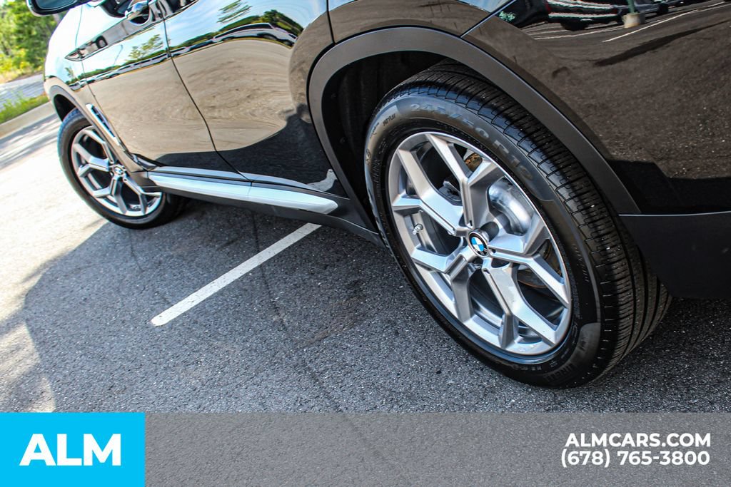 Used 2025 BMW X4 xDrive30i AWD/4WD image 14
