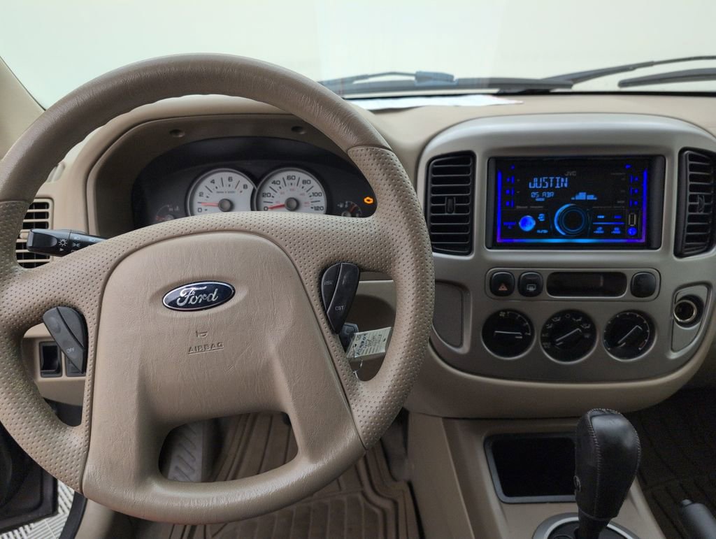 Used 2005 Ford Escape XLT image 20