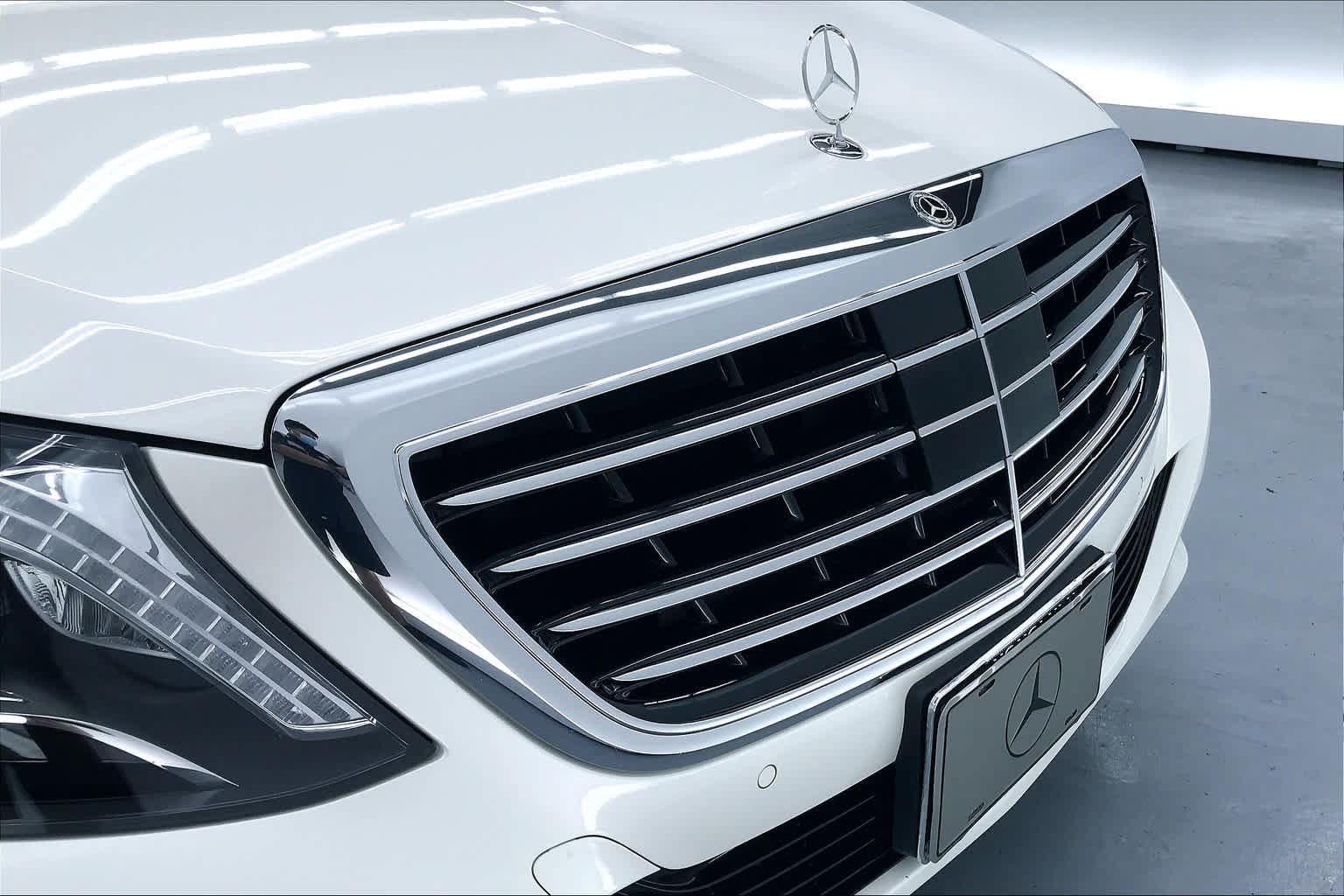 Used 2017 Mercedes-Benz S 550 Sedan image 29