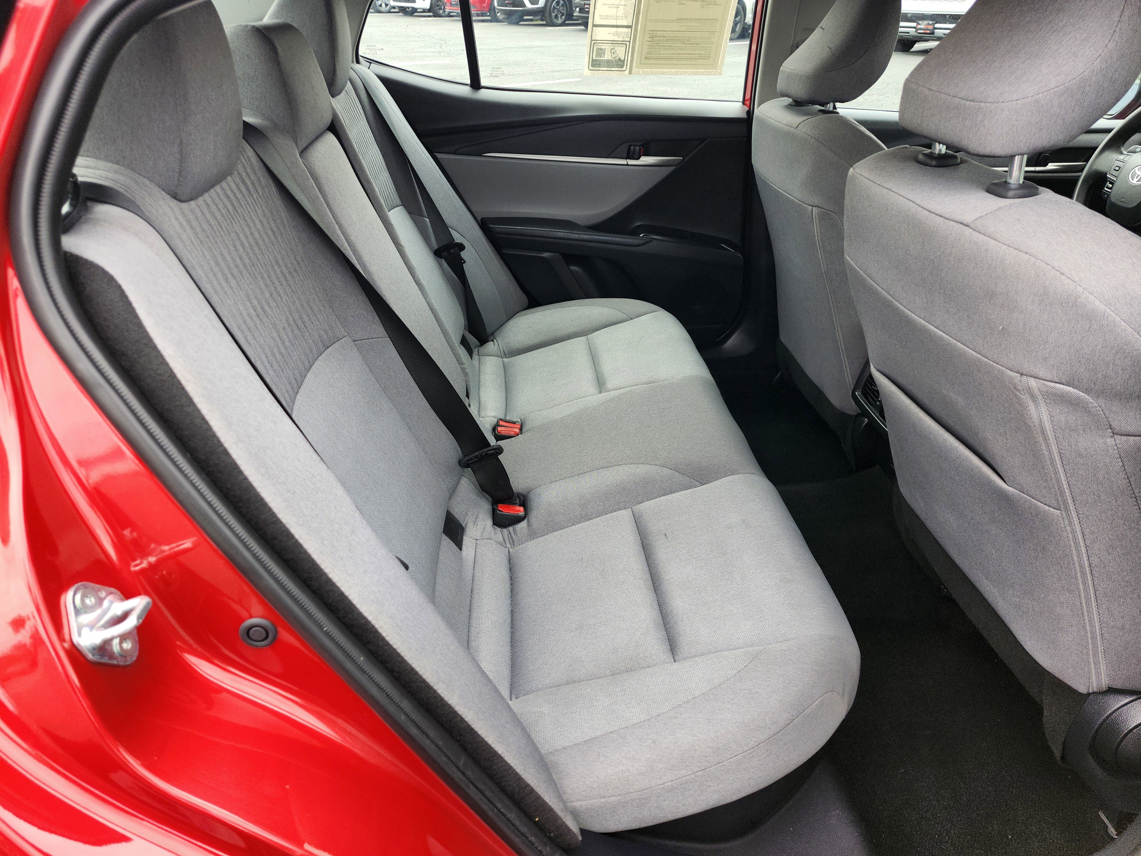 Used 2025 Toyota Camry LE image 12