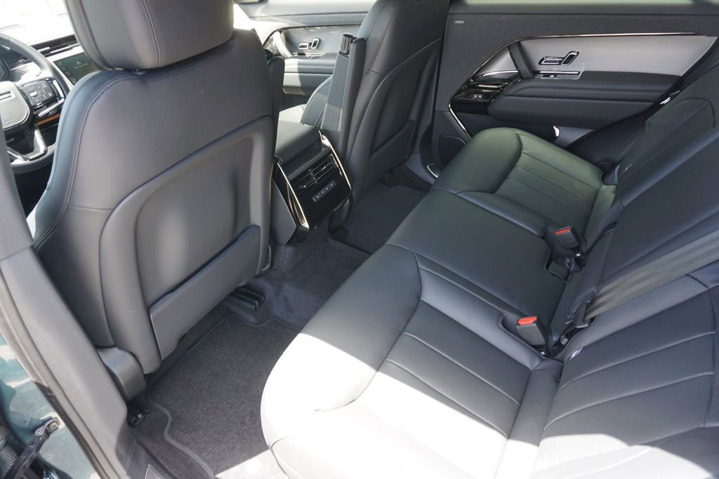 New 2025 Land Rover Range Rover Sport Dynamic SE image 29