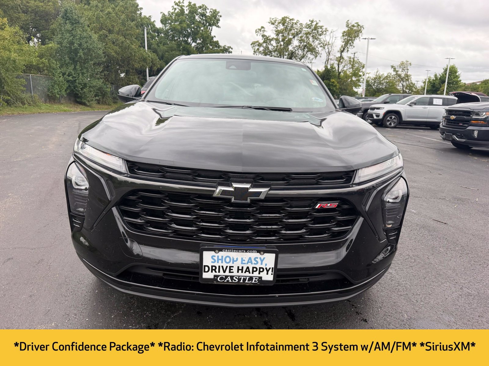 Used 2024 Chevrolet Trax RS w/ Driver Confidence Package FWD image 2