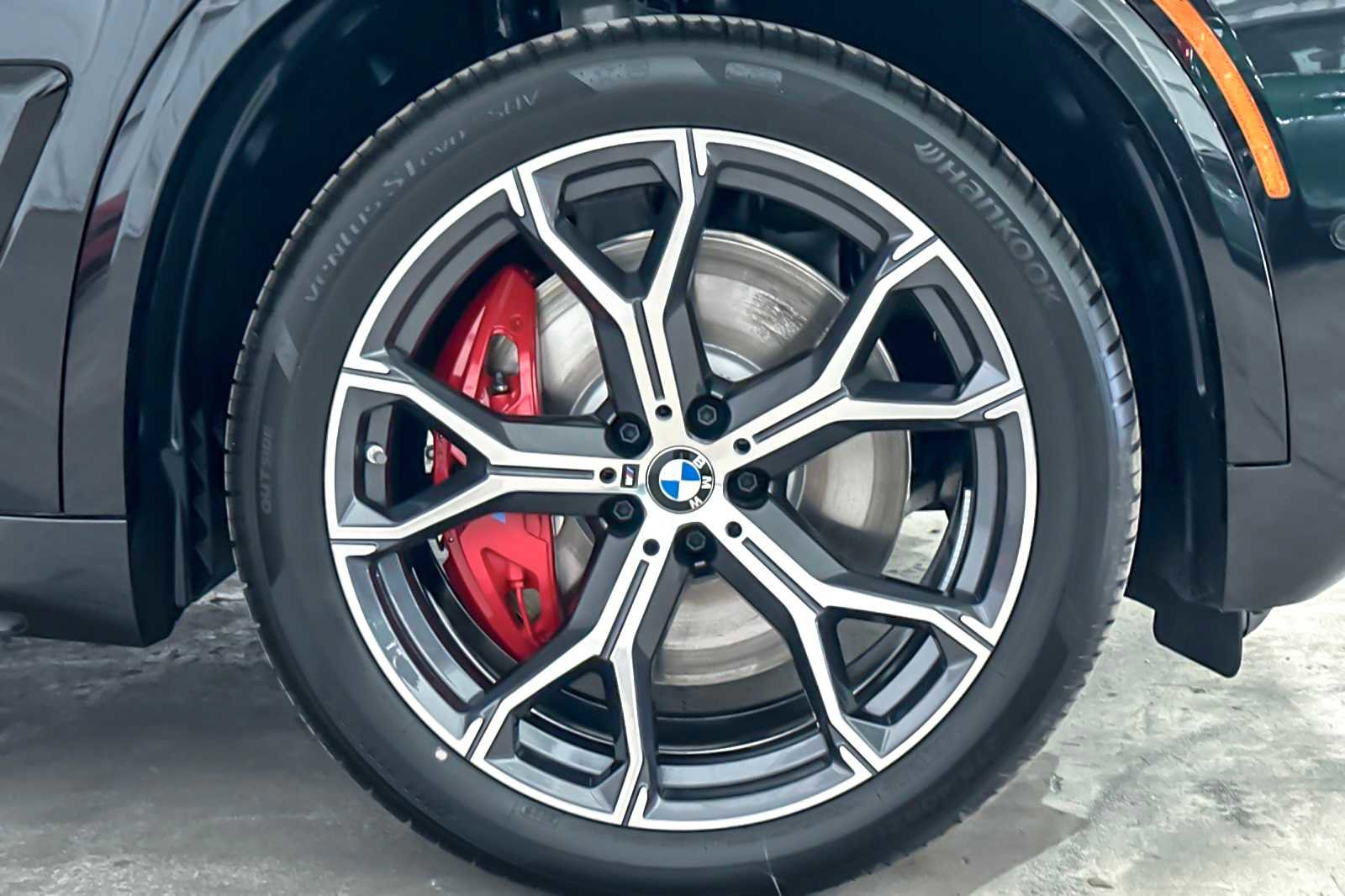New 2026 BMW X5 xDrive50e w/ M Sport Package image 25