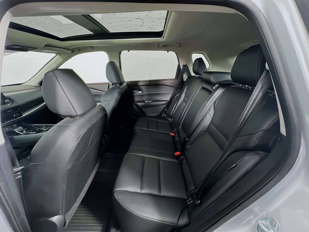 Used 2023 Nissan Rogue SV w/ SV Premium Package AWD/4WD image 24