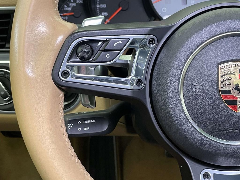 Certified 2017 Porsche 911 Carrera 4S image 37