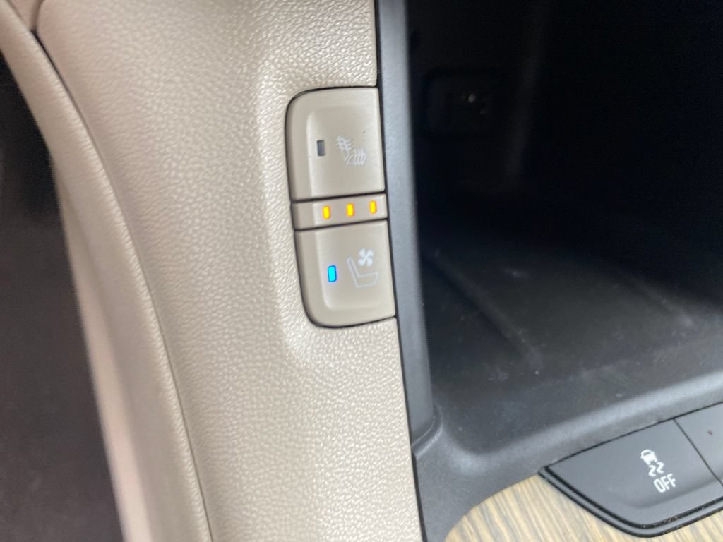 Used 2019 GMC Acadia Denali AWD/4WD image 39