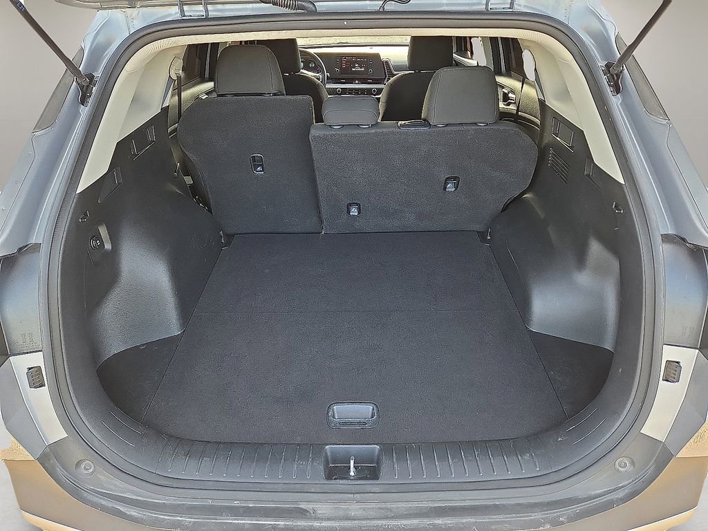 Used 2024 Kia Sportage LX image 13