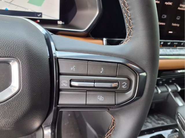 New 2026 GMC Canyon AT4 AWD/4WD image 8