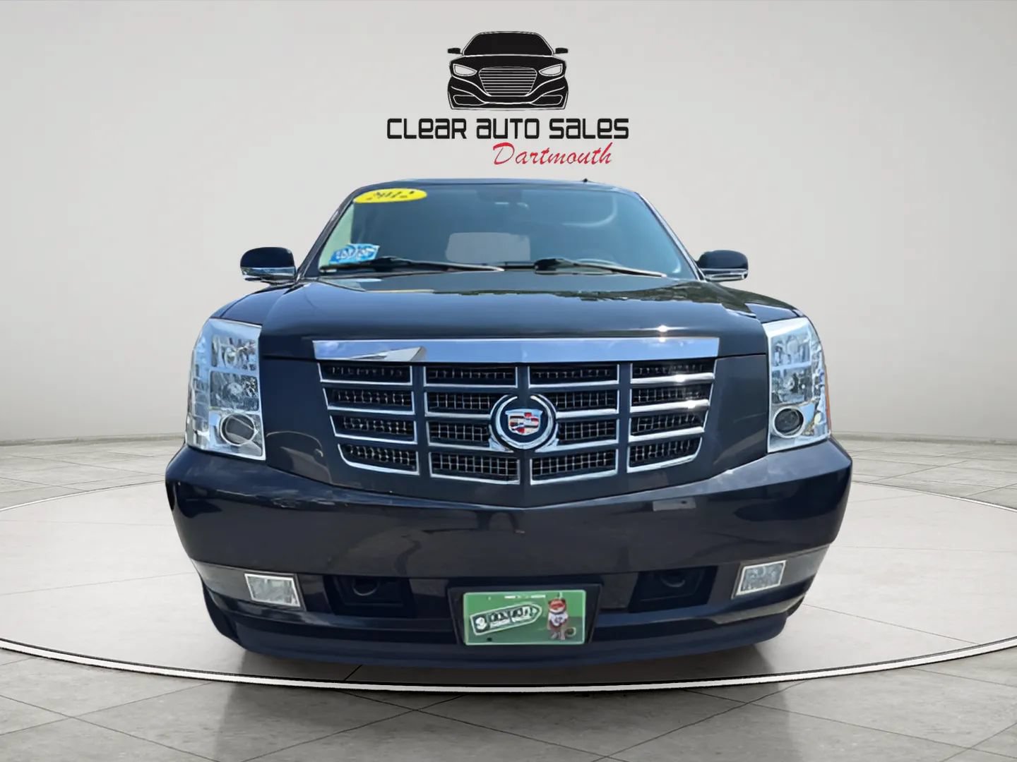 Used 2012 Cadillac Escalade EXT Premium AWD/4WD image 2