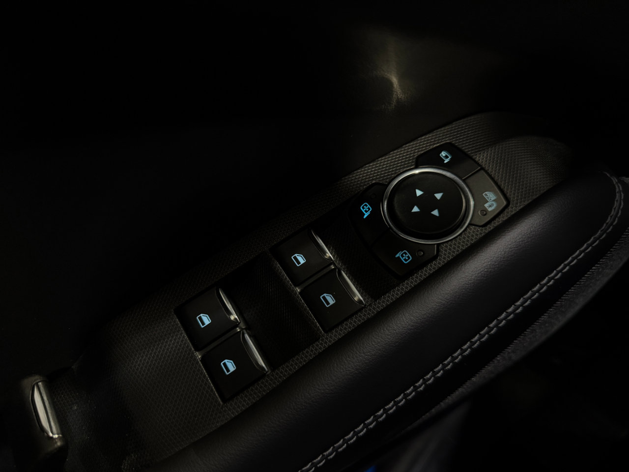 Used 2025 Ford Mustang Mach-E Premium image 10