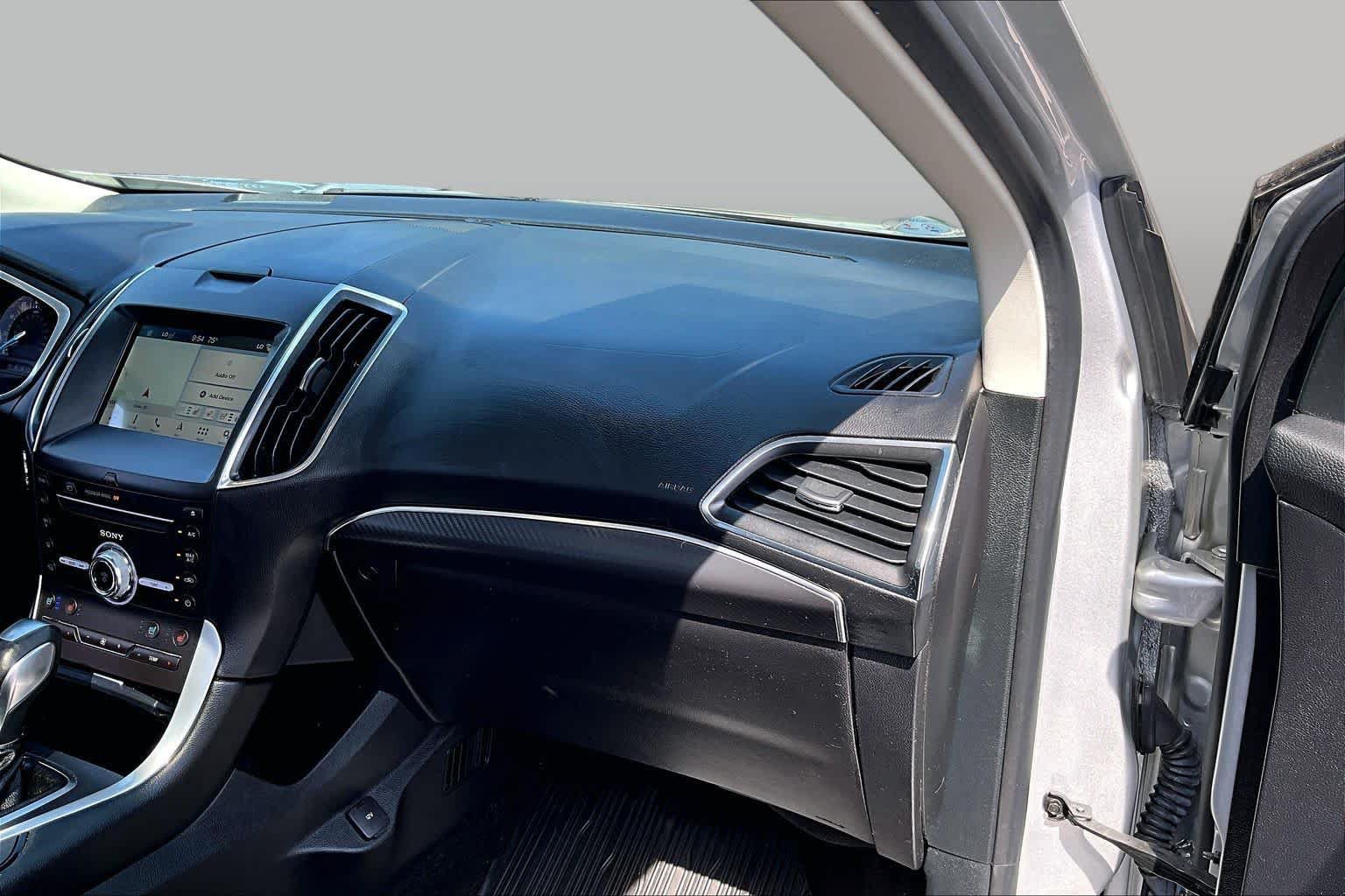 Used 2018 Ford Edge Sport w/ Equipment Group 401A AWD/4WD image 19