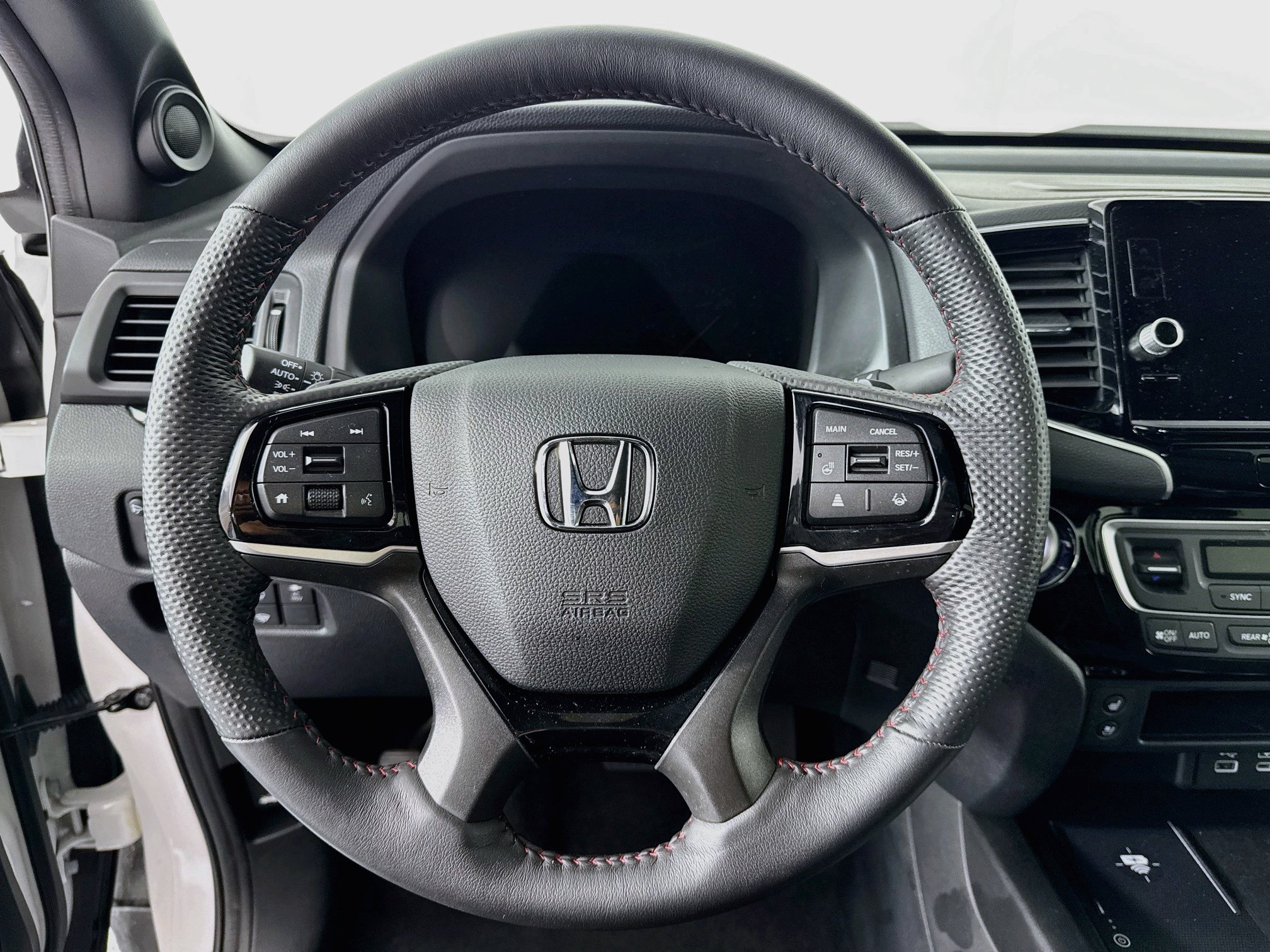 Certified 2024 Honda Ridgeline Black Edition image 11