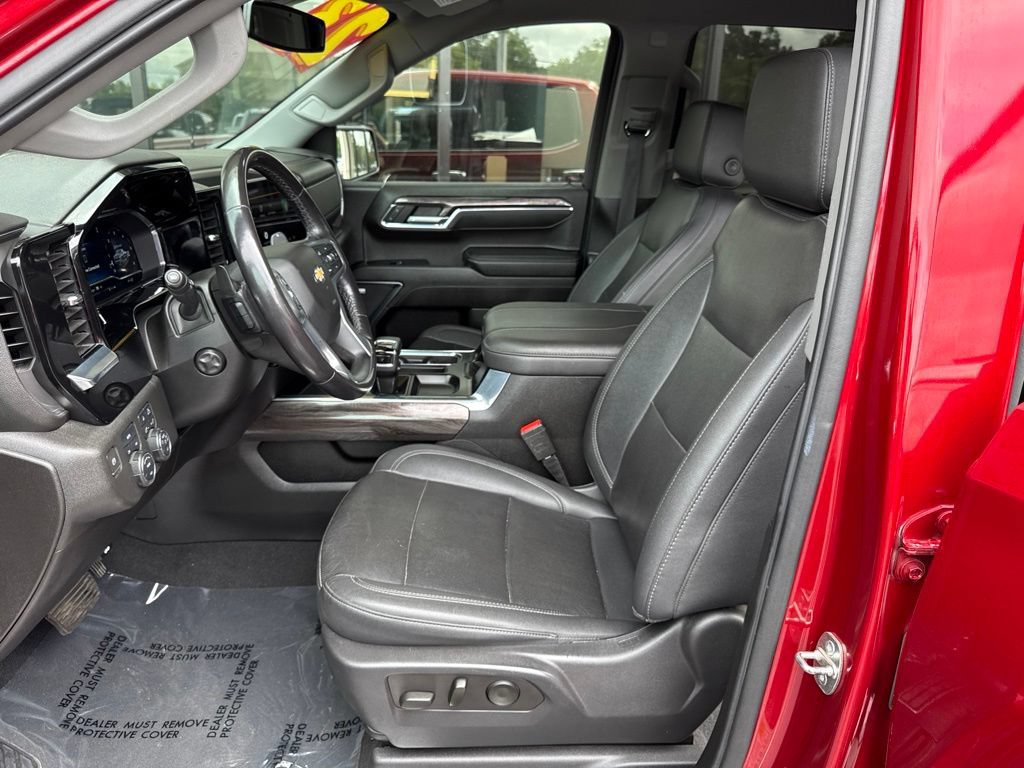 Used 2023 Chevrolet Silverado 1500 LTZ AWD/4WD image 26