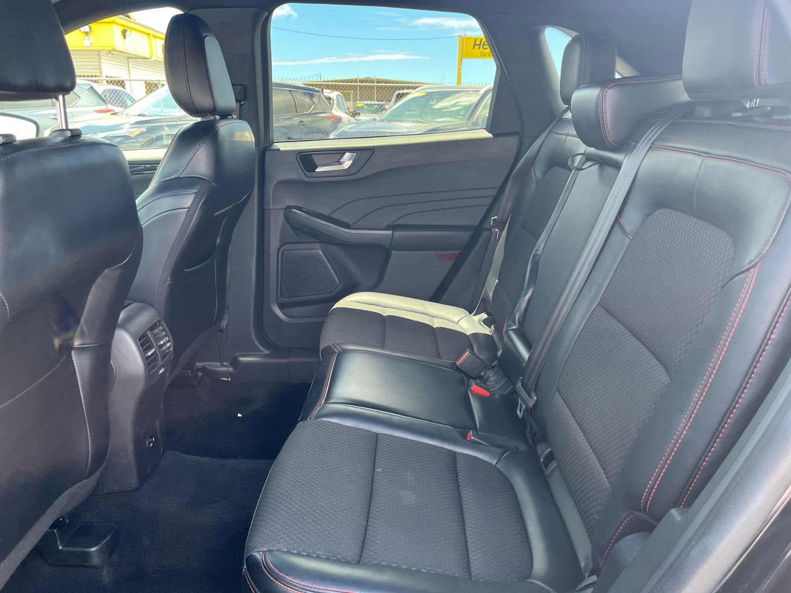 Used 2023 Ford Escape ST-Line image 25