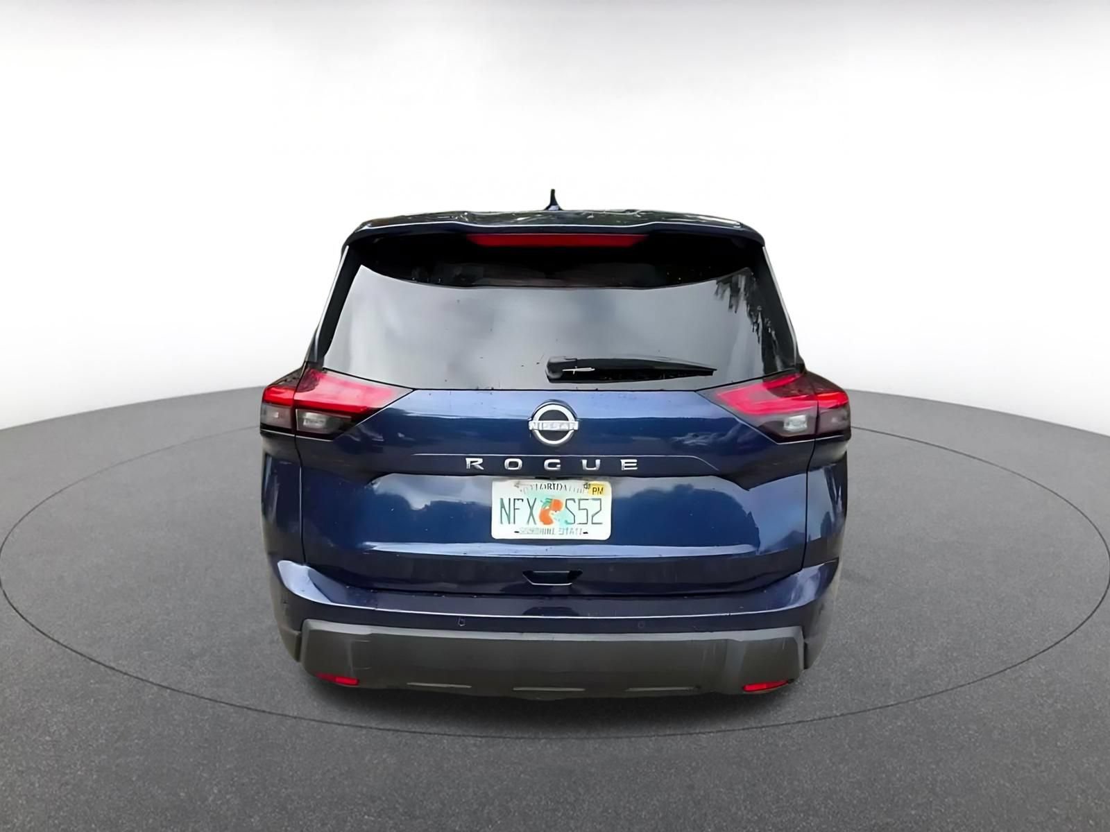 Used 2025 Nissan Rogue SV FWD image 10