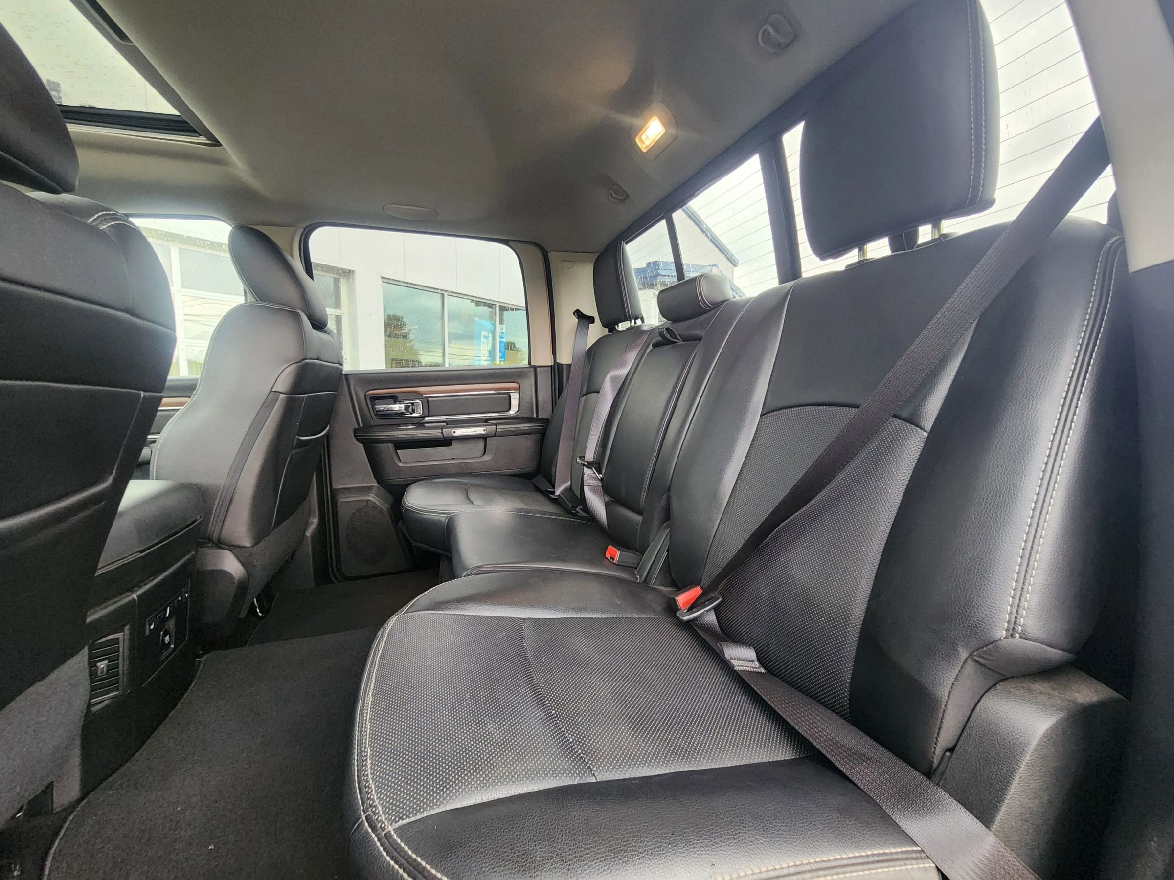 Used 2017 RAM 1500 Laramie w/ Convenience Group AWD/4WD image 37