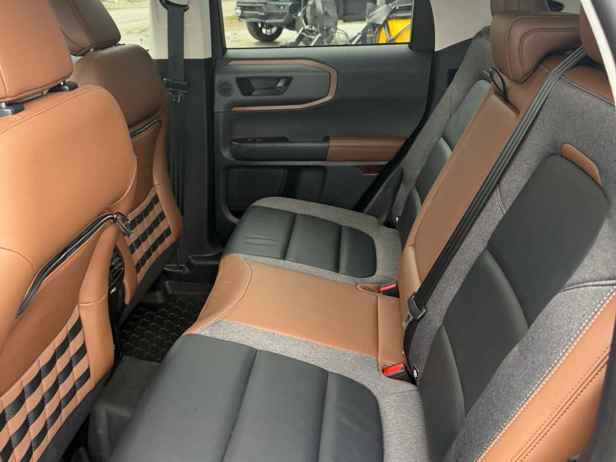 Used 2023 Ford Bronco Sport Outer Banks w/ Tech Package image 15