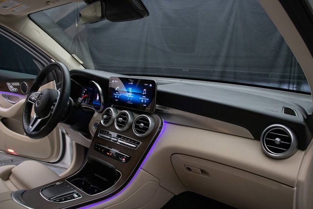 Used 2022 Mercedes-Benz GLC 300 4MATIC image 15