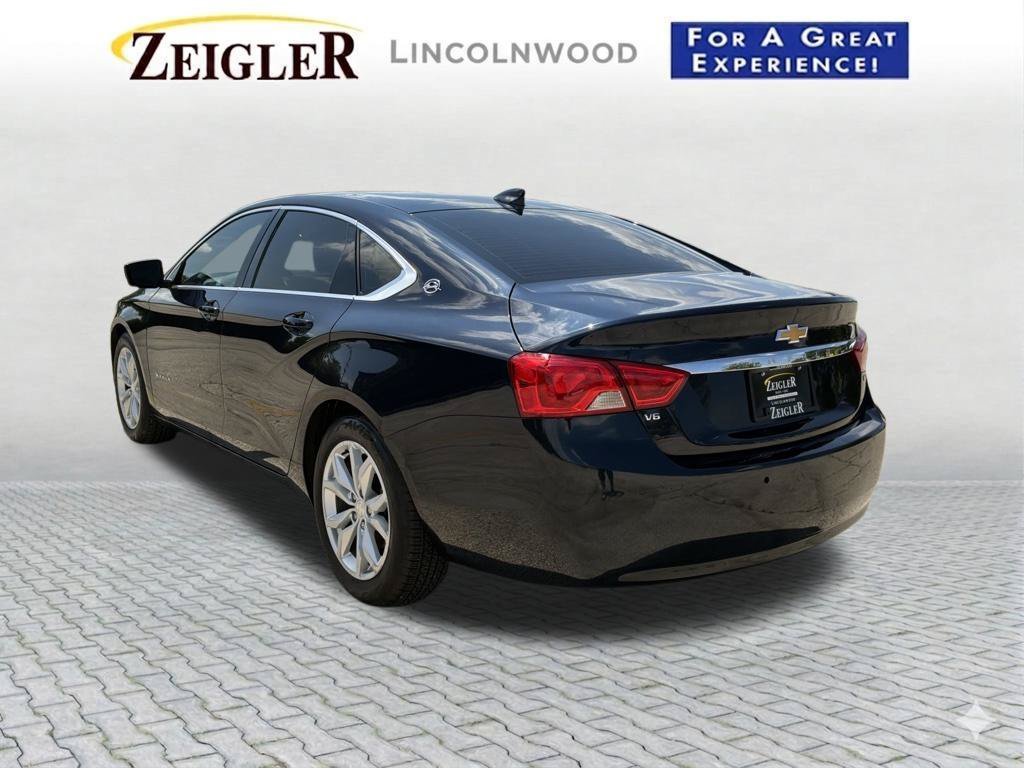 Used 2017 Chevrolet Impala LT w/ Convenience Package FWD image 4