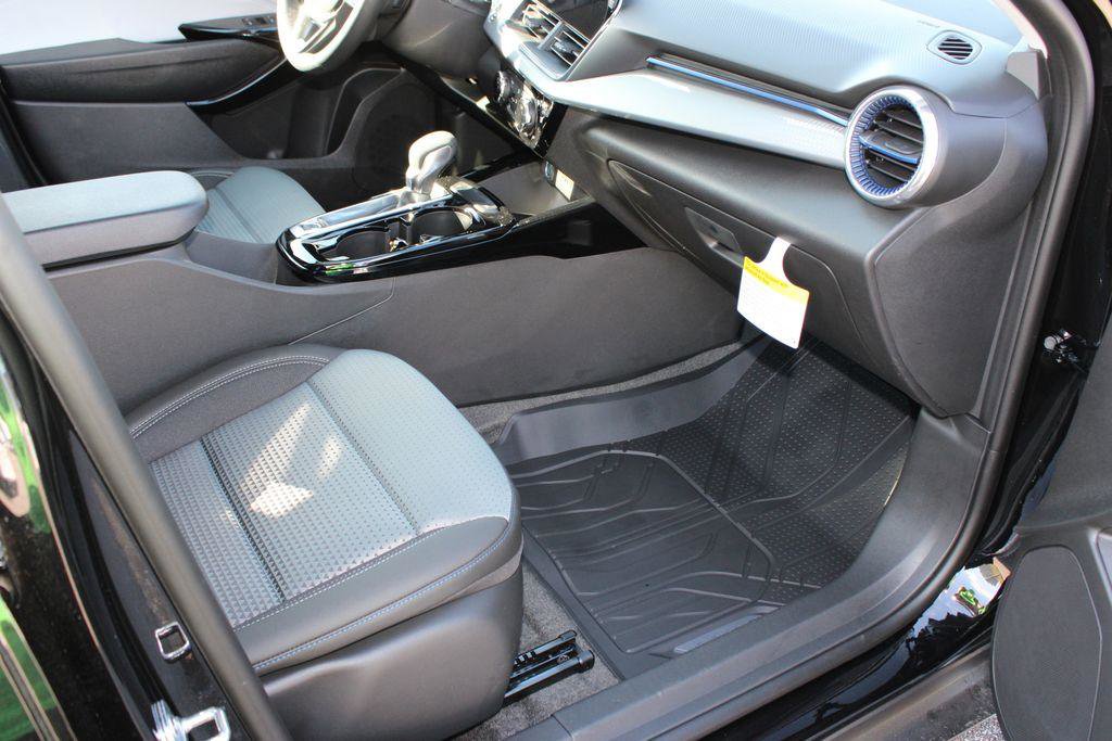 New 2026 Chevrolet Trax LT w/ Driver Confidence Package image 6