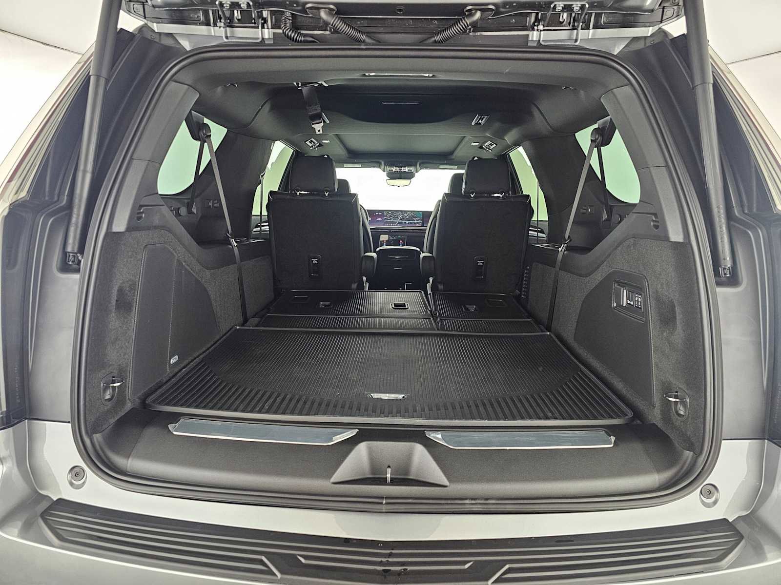 New 2026 Cadillac Escalade ESV Luxury image 16